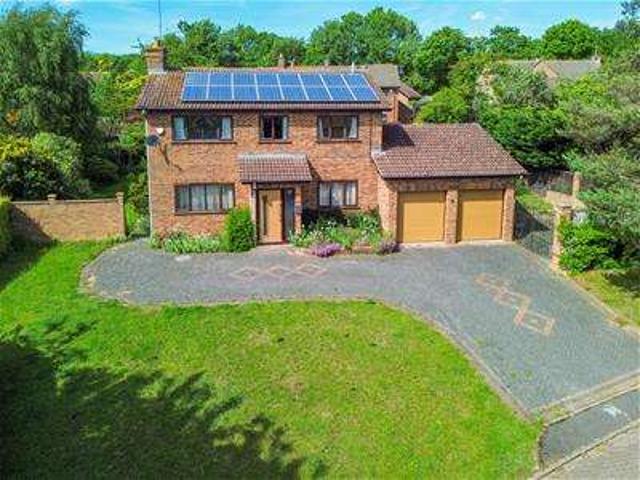 Farm for sale in Hunsbury Hill, Northamptonshire