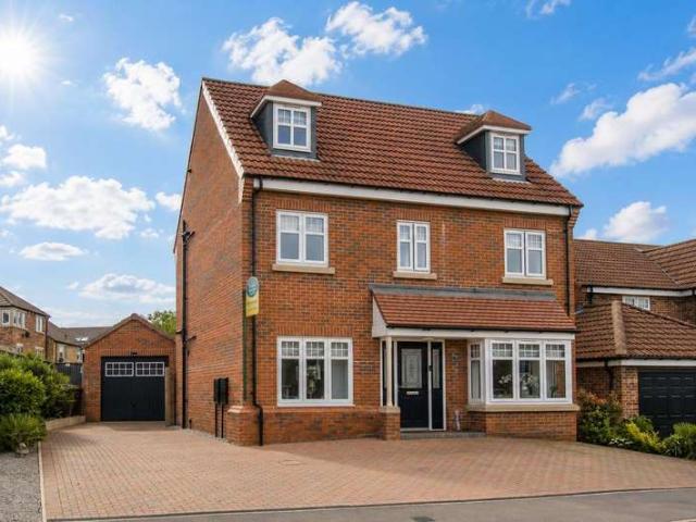 Farm for sale in Crofton, West Yorkshire