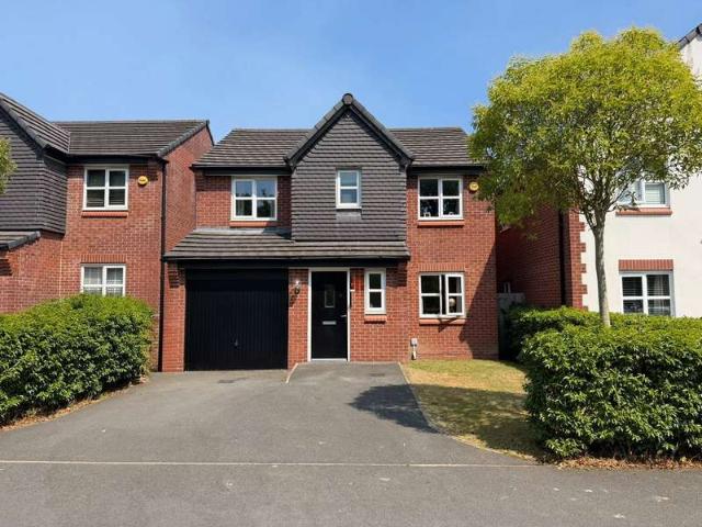 Farm for sale in Newton Wood, Greenheys