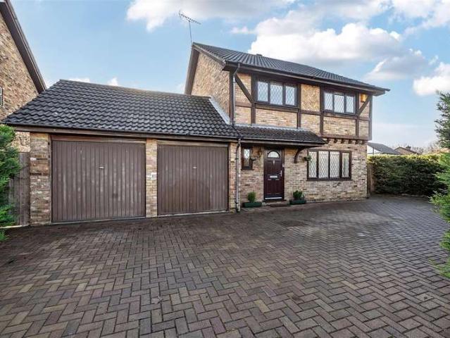 Farm for sale in Finchampstead