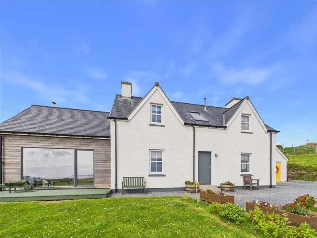 Farm for sale in Bruichladdich, Scotland