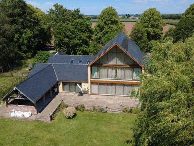 Farm for sale in Cowbridge, Boston