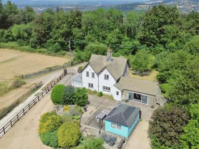 Farm for sale in School House, Gloucestershire