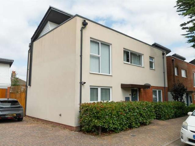 Farm for sale in Midway, Kent