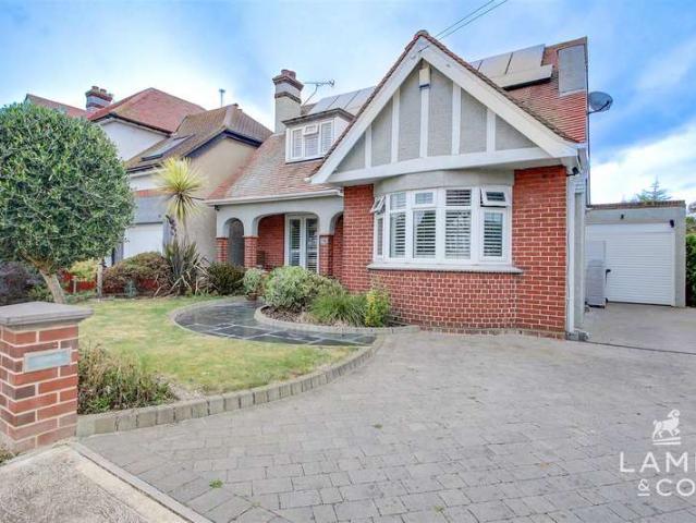 Farm for sale in Holland-on-Sea, Dale Hill