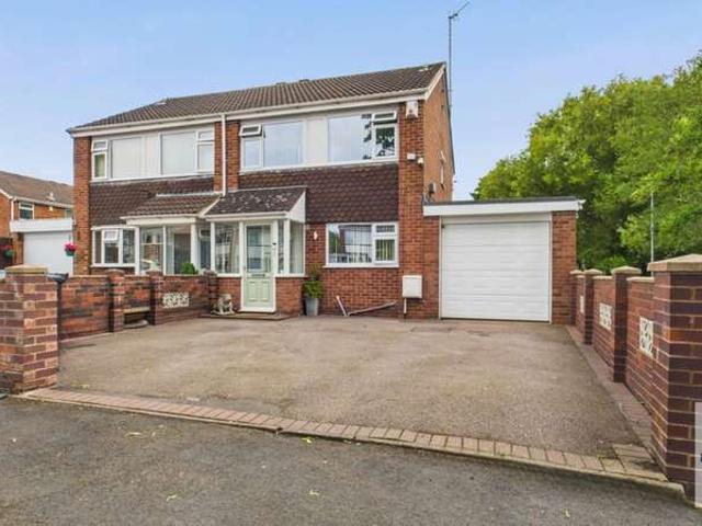 Farm for sale in Kettlebrook, Staffordshire