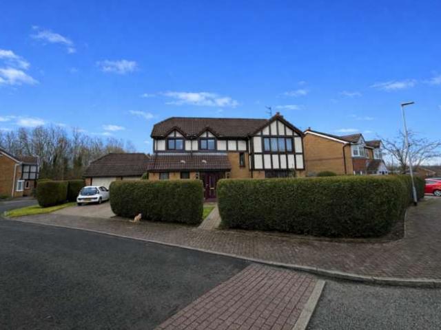 Farm for sale in Burtonwood and Westbrook, Warrington