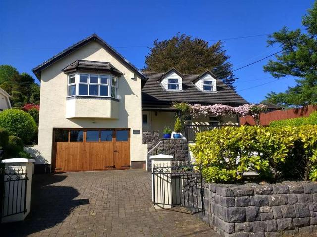Farm for sale in Penally