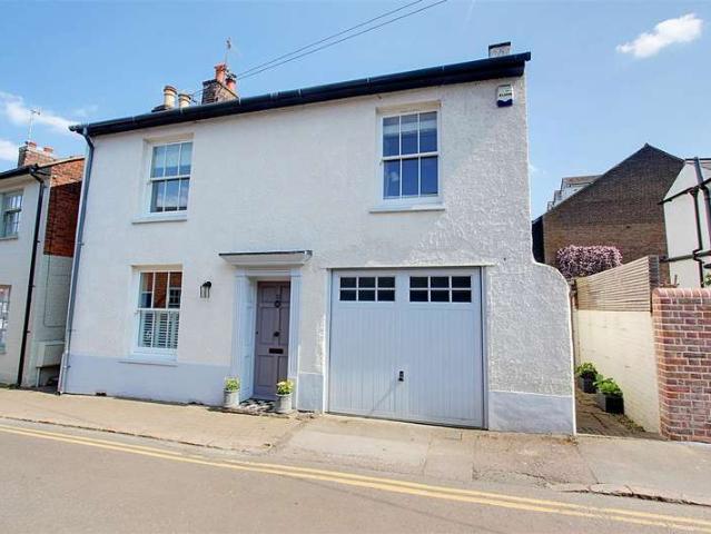 Farm for sale in Ashlyns Estate, Pouchen End