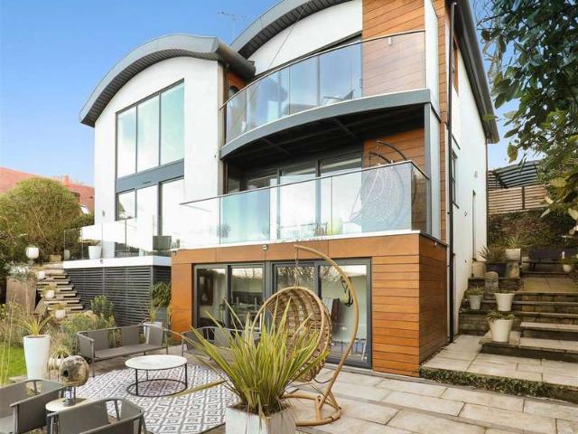 Farm for sale in Redcliffe Bay, Portishead