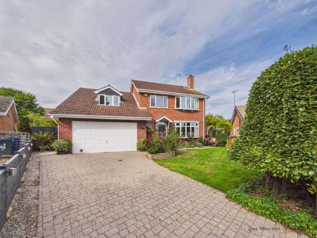 Farm for sale in Little Driffield, Driffield