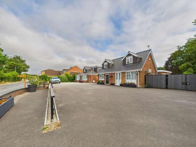 Farm for sale in Beeford