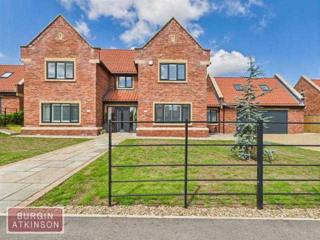 Farm for sale in Hallcroft, Costhorpe