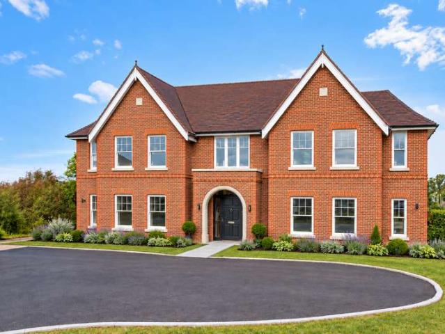 Farm for sale in Blindley Heath, Tandridge