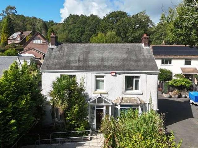 Farm for sale in Blaenhonddan, Cilfrew