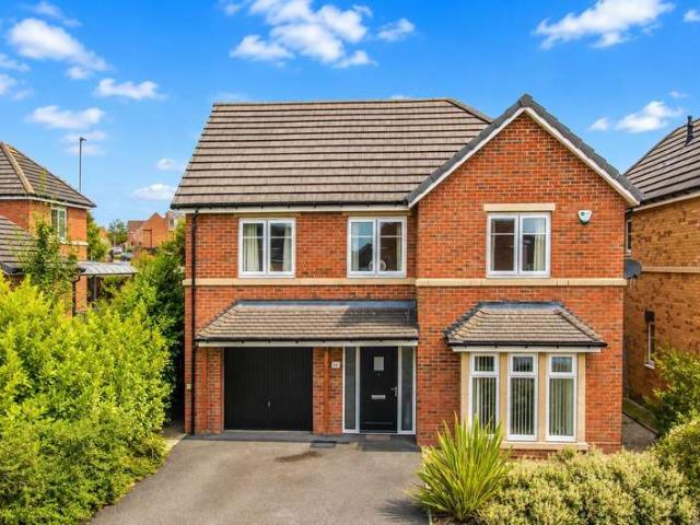 Farm for sale in Pinders Heath, West Yorkshire