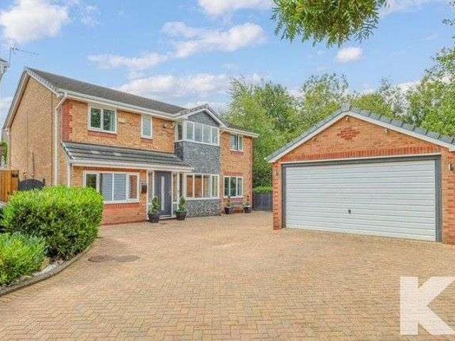 Farm for sale in Balderstone, Burnedge