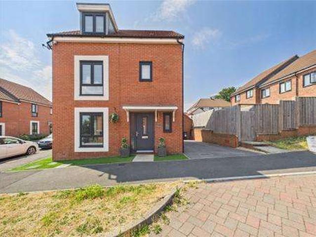 Farm for sale in Kingswood, South Gloucestershire