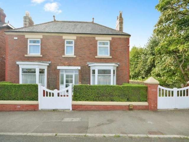 Farm for sale in Crook