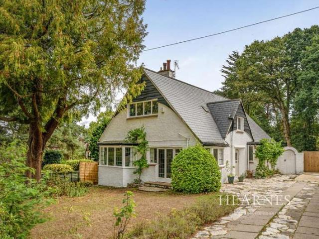 Farm for sale in Queens Park, Bournemouth