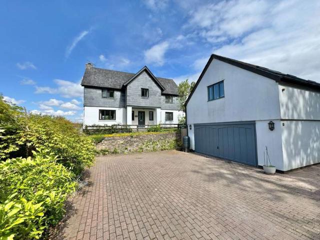 Farm for sale in Horrabridge, Weir Quay