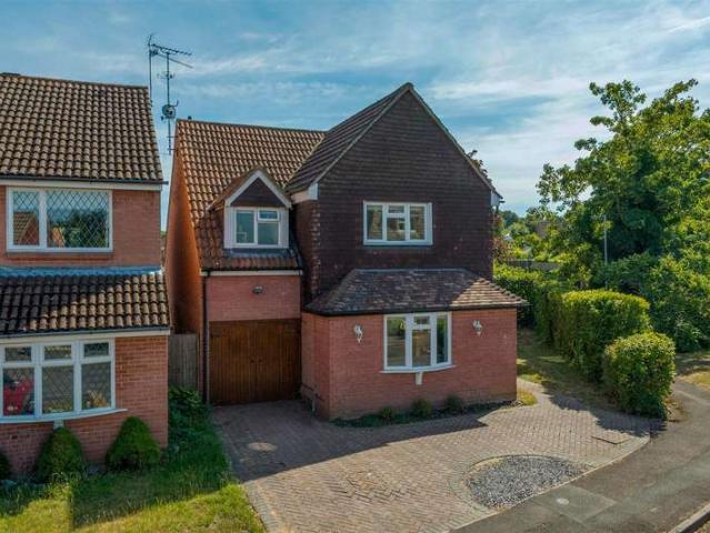 Farm for sale in Emmbrook, Wokingham