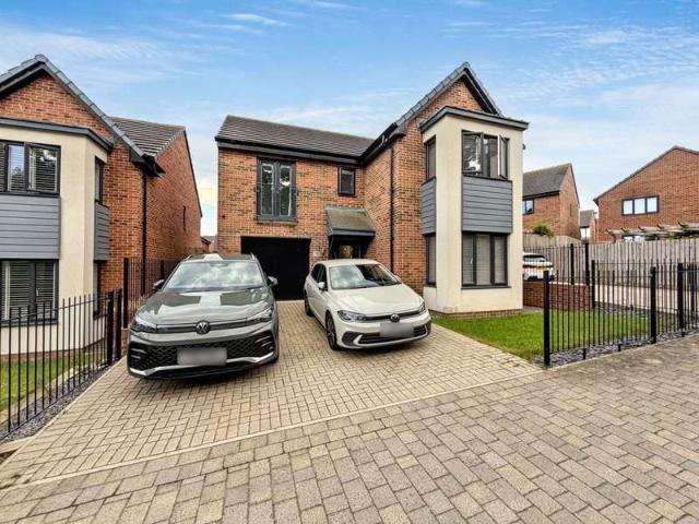 Farm for sale in Moorside, Tyne And Wear