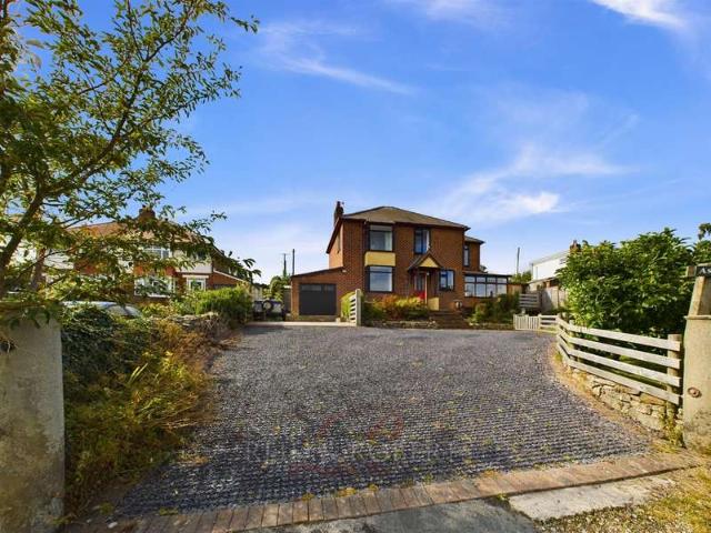 Farm for sale in Holywell, Windmill