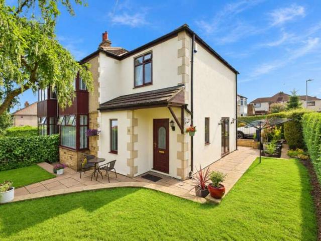 Farm for sale in Wrose, Bradford