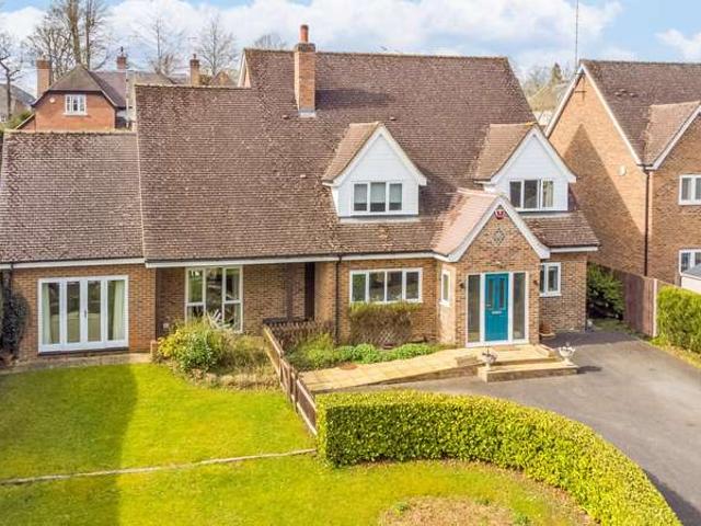 Farm for sale in Oaklands, Fretherne
