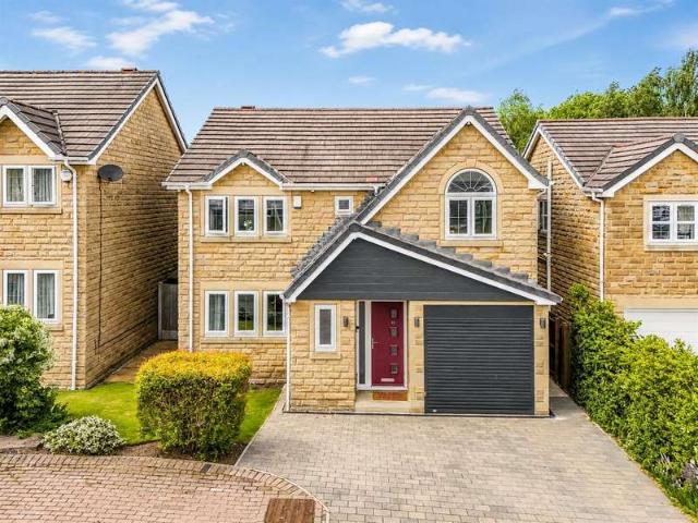 Farm for sale in Hanging Heaton, Dewsbury