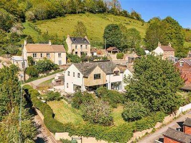 Farm for sale in Brimscombe and Thrupp, School House