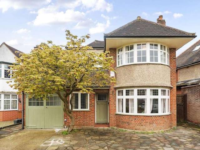 Farm for sale in Little Stanmore, Greater London