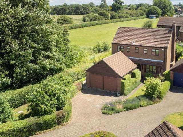 Farm for sale in Cawood, North Yorkshire