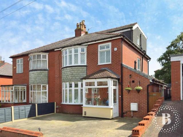 Farm for sale in Dunscar, Bolton