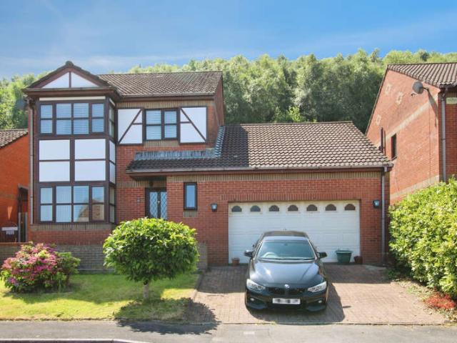 Farm for sale in Llanrhidian Higher, Pen-clawdd