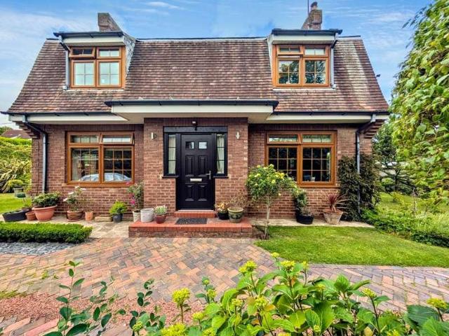 Farm for sale in Grange, Brierton