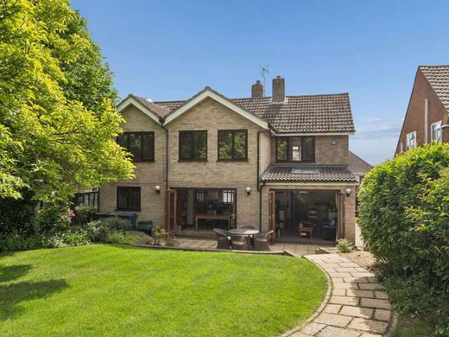Farm for sale in Wooburn, Bourne End