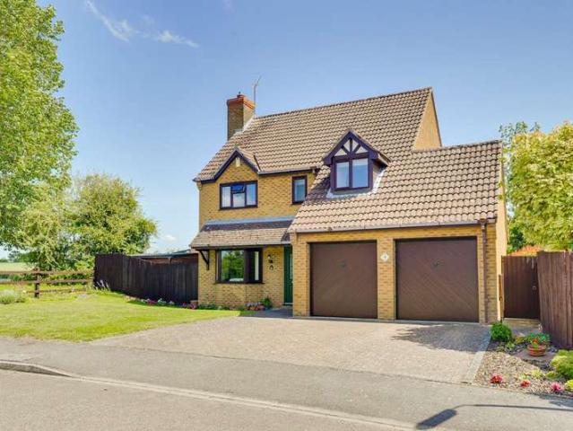 Farm for sale in Eaton Bray, Bedfordshire