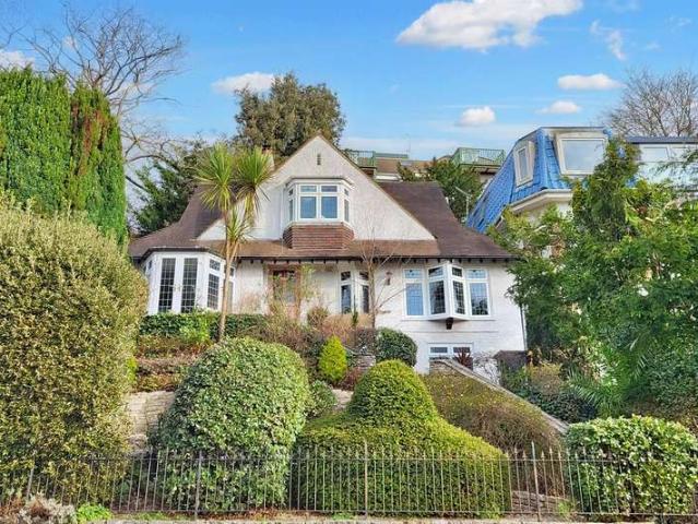 Farm for sale in West Cliff, Bournemouth