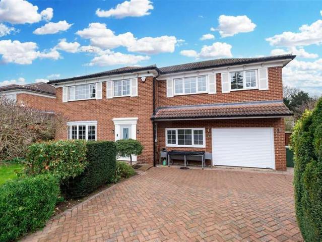 Farm for sale in Oulton, West Yorkshire