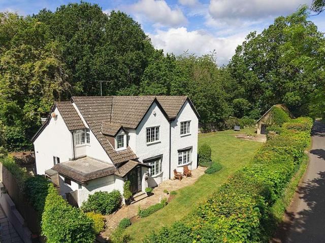 Farm for sale in Hillview, Surrey