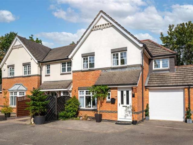 Farm for sale in Red Hill, Surrey