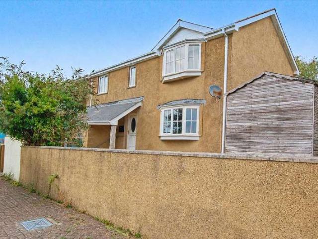 Farm for sale in Pembroke Dock, Wales