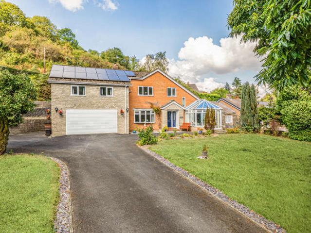 Farm for sale in Knucklas, Wales