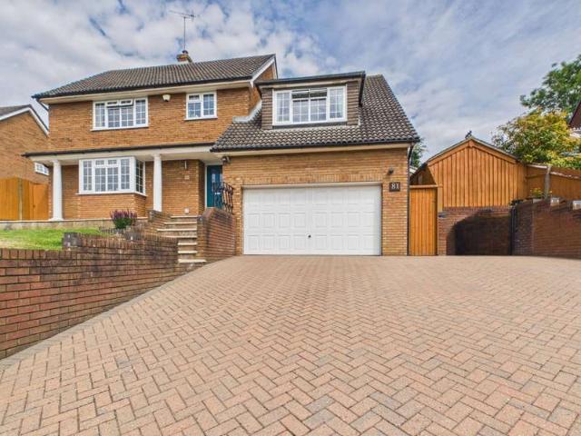 Farm for sale in Calcot, West Berkshire