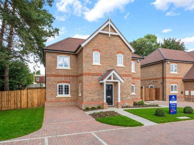 Farm for sale in Red Hill, Surrey
