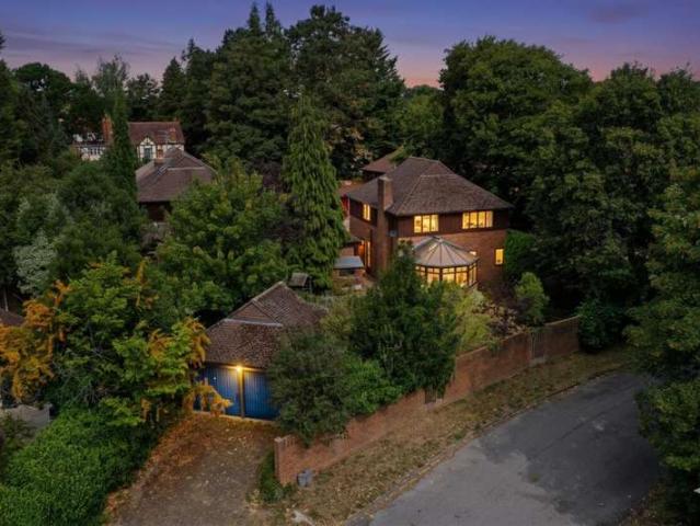 Farm for sale in Berrick Salome, Oxfordshire