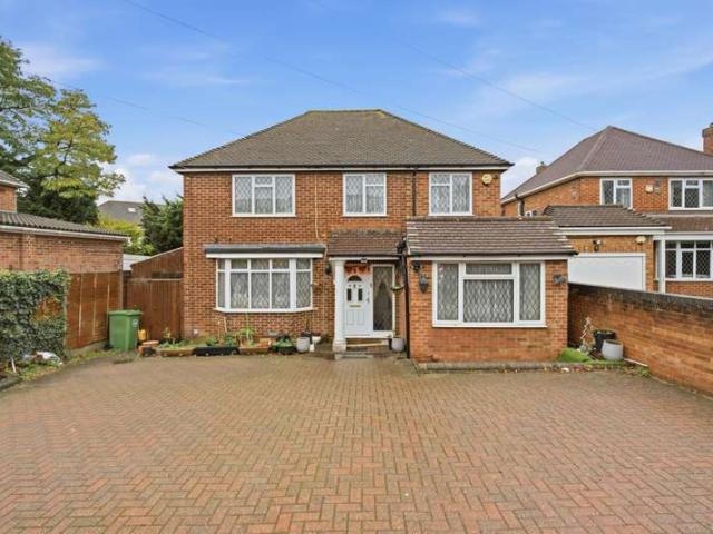 Farm for sale in Wexham and Ivers Community Board, Richings Park