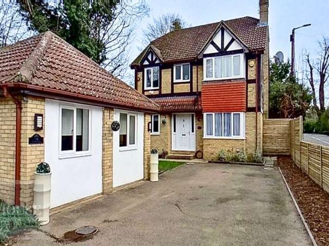 Farm for sale in Goffs Oak, Broxbourne